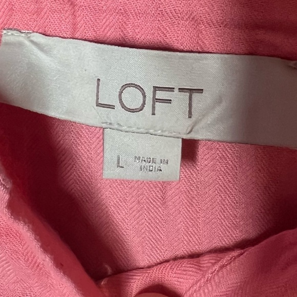 LOFT Floral Embroidered Henley Peplum Shell Top Strawberry Slush Cottagecore L - Picture 4 of 5